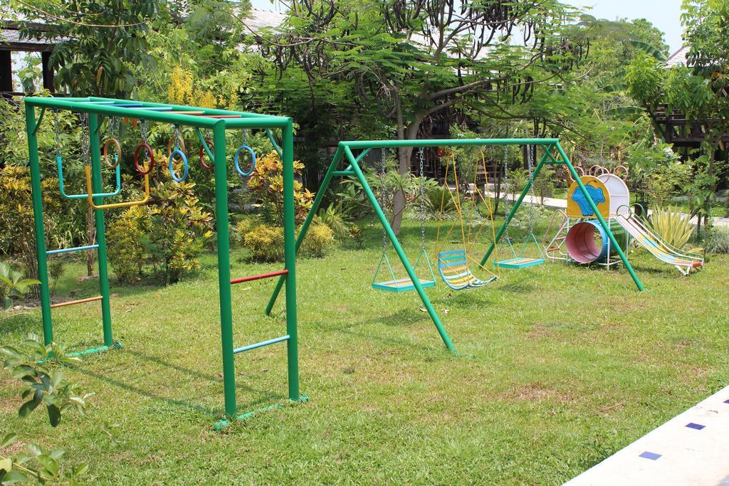 Little Village Chiang Mai Hang Dong Luaran gambar